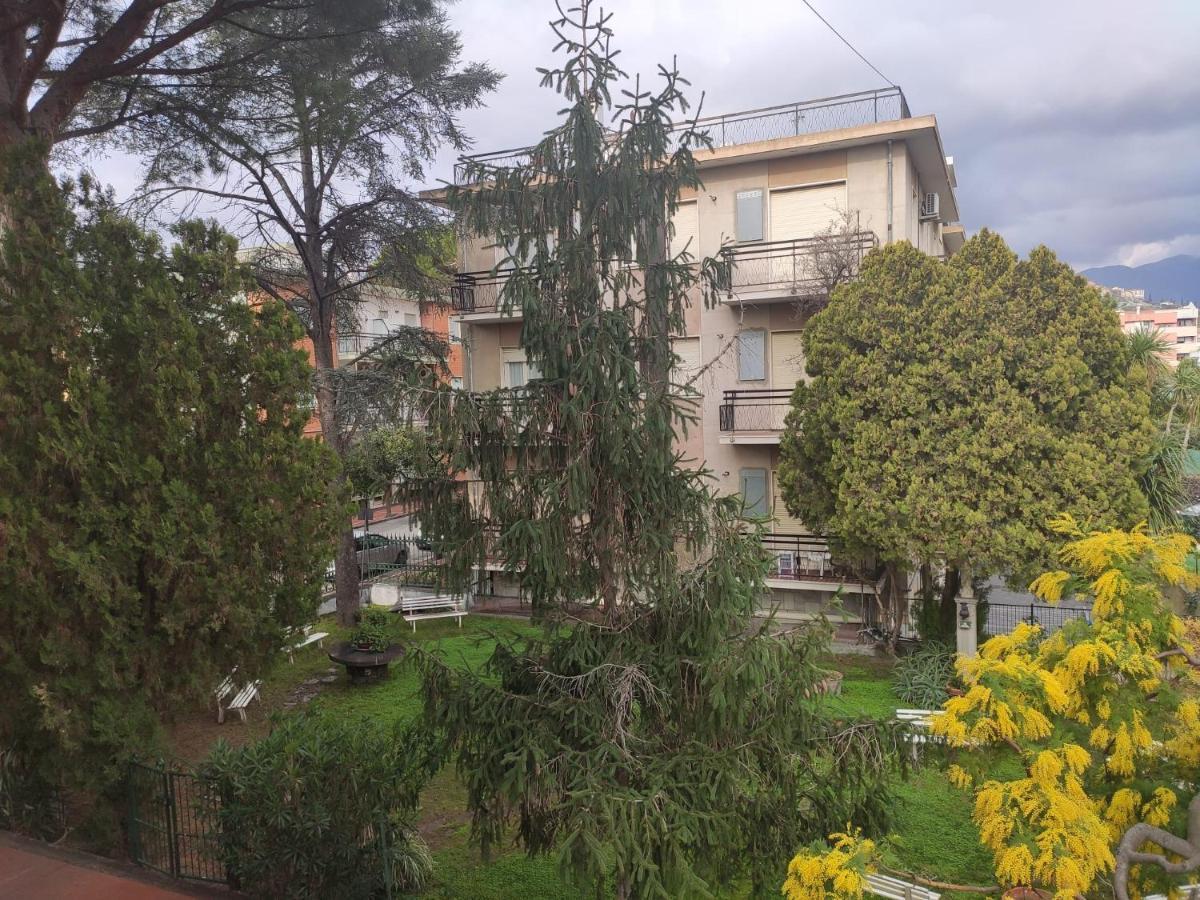 Appartamenti Bemar Diano Marina Esterno foto