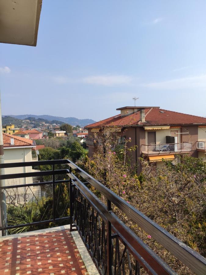 Appartamenti Bemar Diano Marina Esterno foto